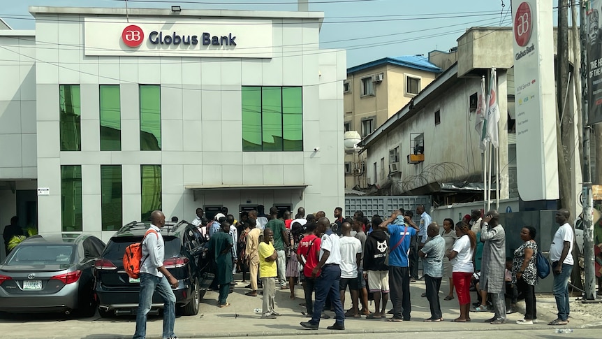 Das nigerianische Gericht verlängert die Lebensdauer alter Banknoten bis zum 31. Dezember, da der Währungsumtausch verpfuscht wurde