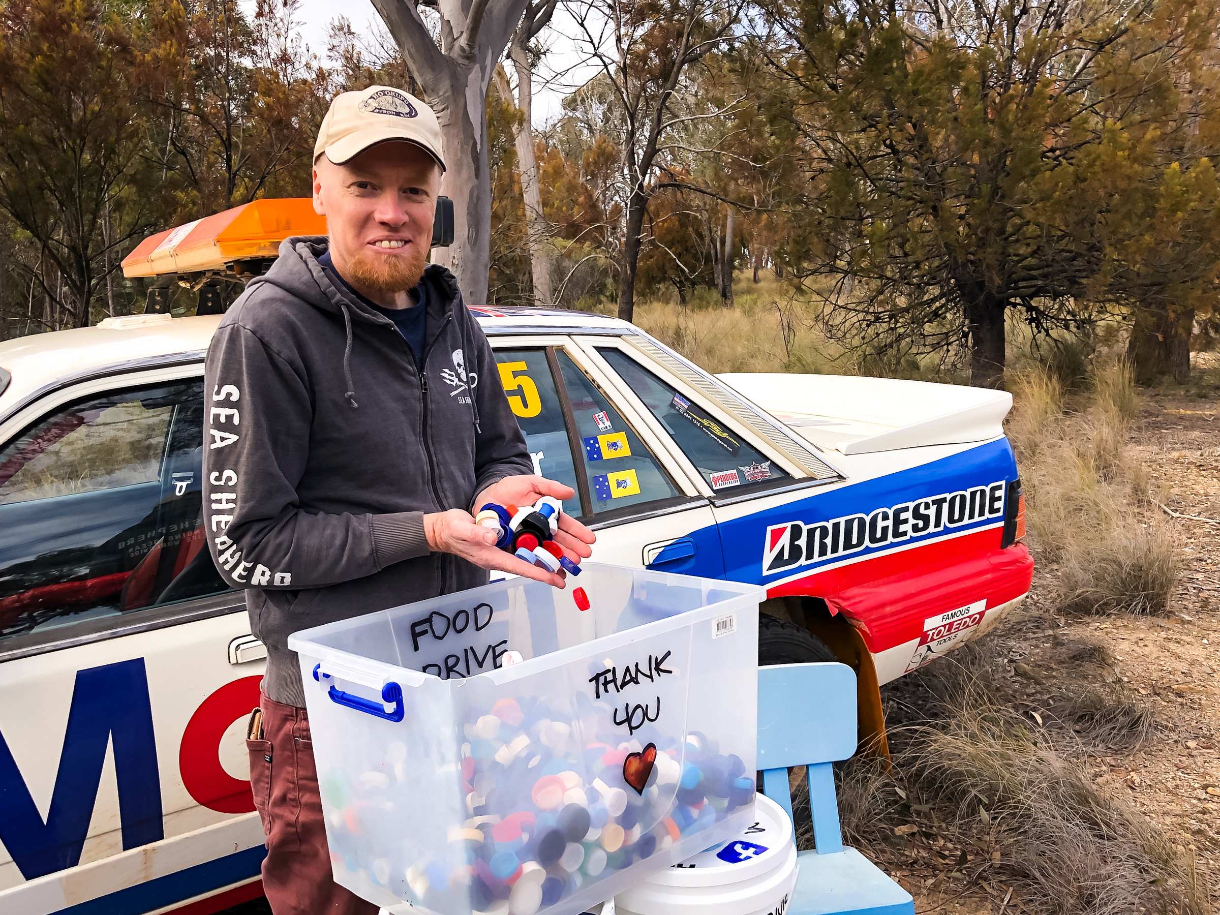 Canberra family turning bottle caps into plastic hands and arms for children ABC News