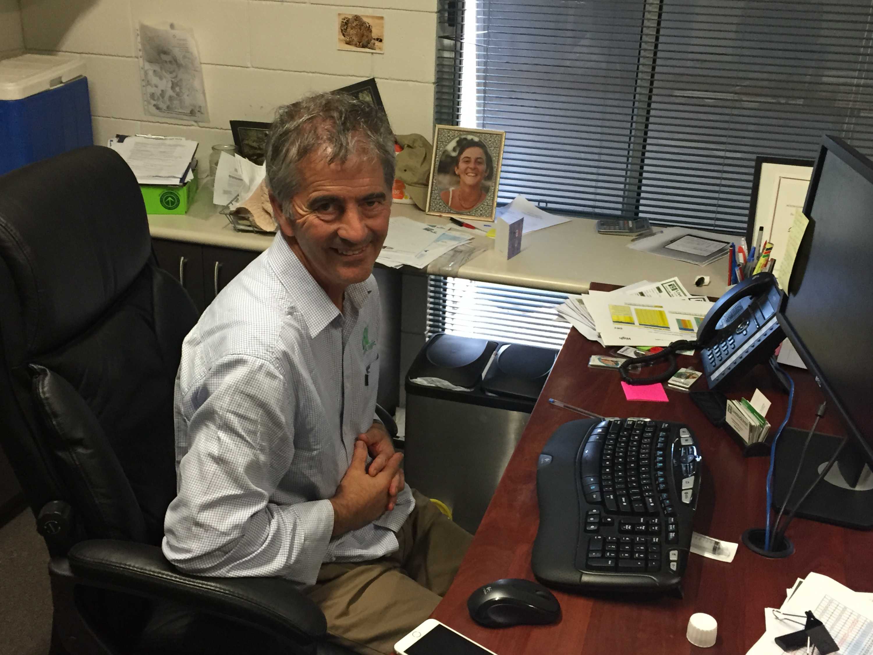 Veterinarian challenges gaps in Parkinson's knowledge, as science ...
