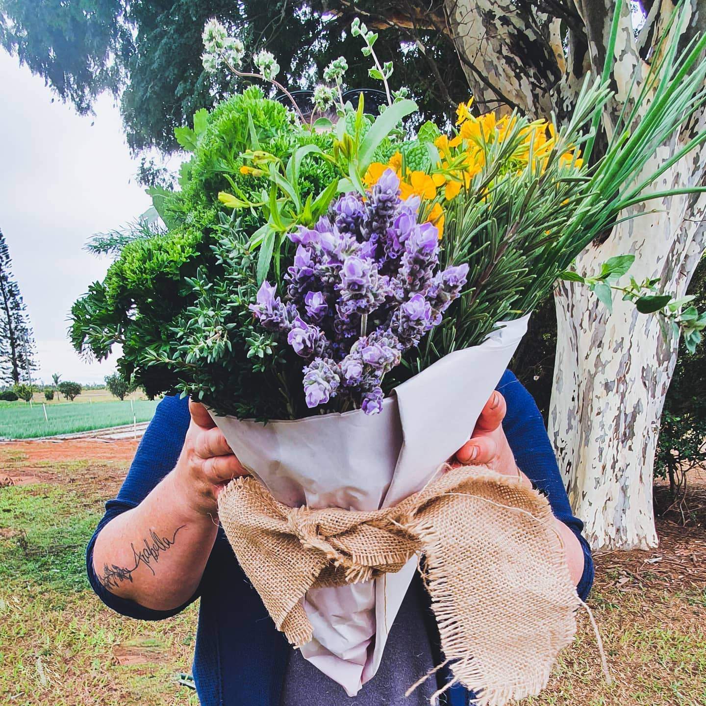 Edible herb bouquet business blooms for Bundaberg farmers ABC News