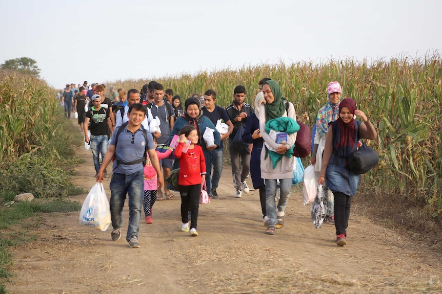 Asylum seekers head for Croatia
