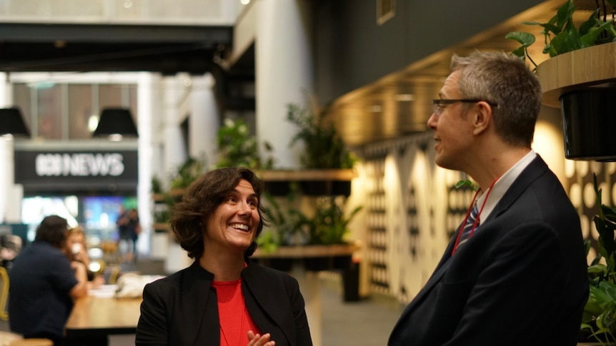Photo of Dr Julia Powles and Professor Frank Pasquale in conversation