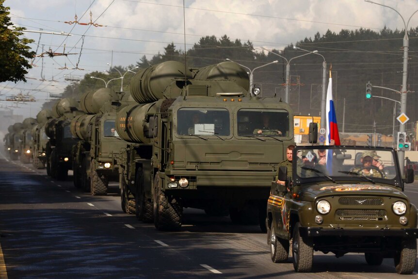 Russian S-400 air defence mobile missile launching systems