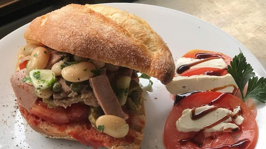 Maltese sandwich 'hobz biz zejt'
