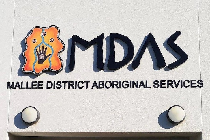 A sign saying "Mallee District Aboriginal Services".