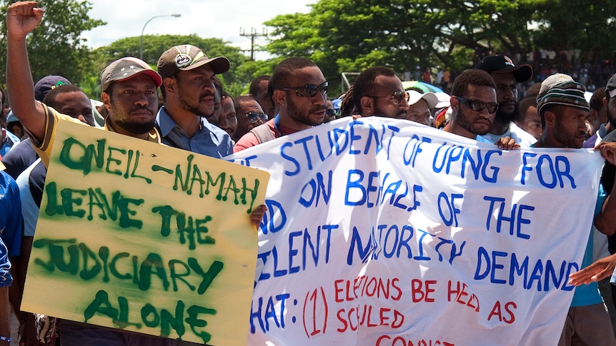 PNG students, unions and church members gathered to protest at the deferment of national elections.