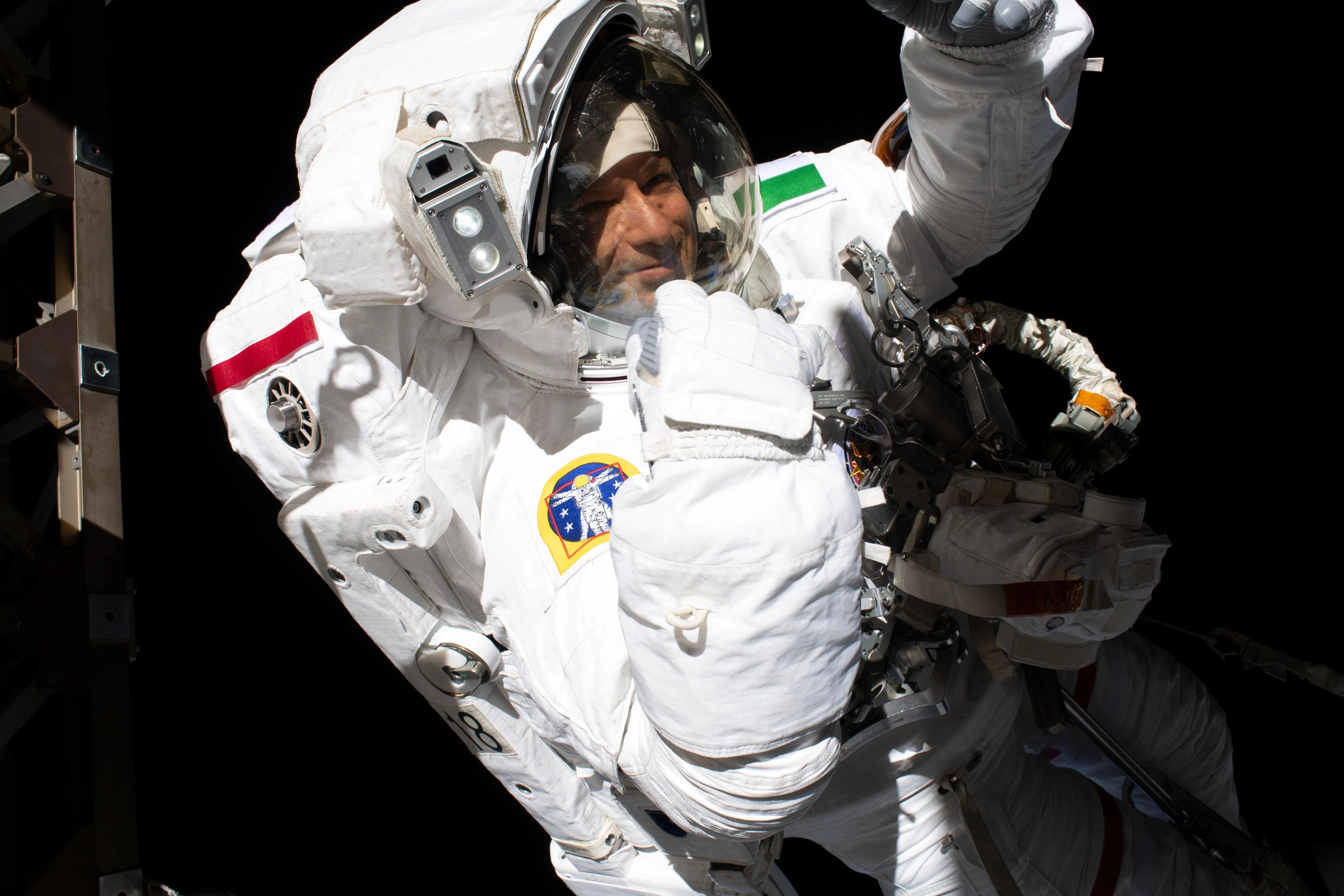 Artemis III pilot Luca Parmitano recalls witnessing bushfires from space