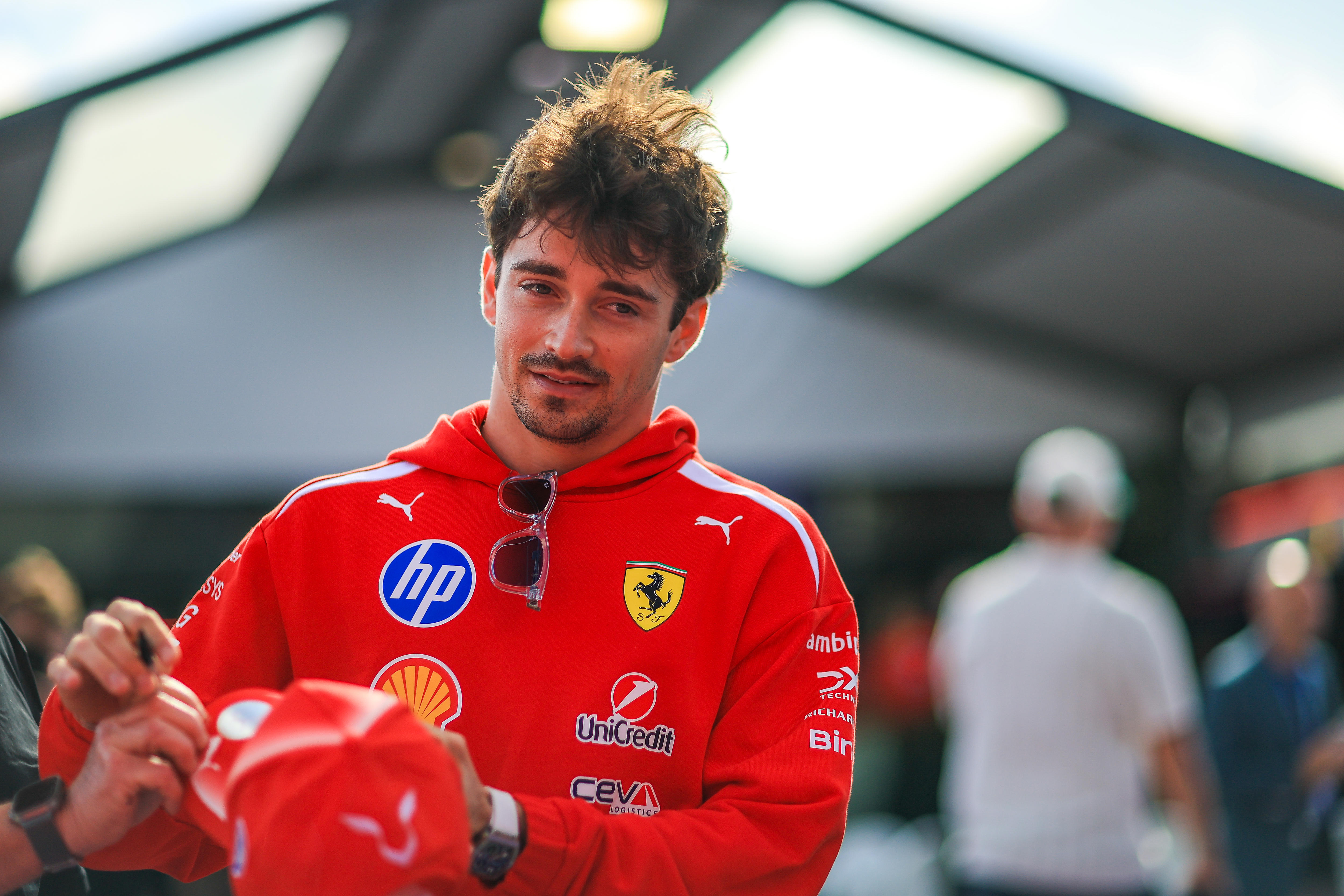 Live: Ferrari 'rocket' tipped to snatch early lead as F1 opener approaches