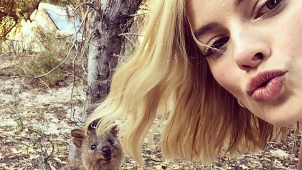 Actor Margot Robbie's selfie with a quokka at Rottnest.