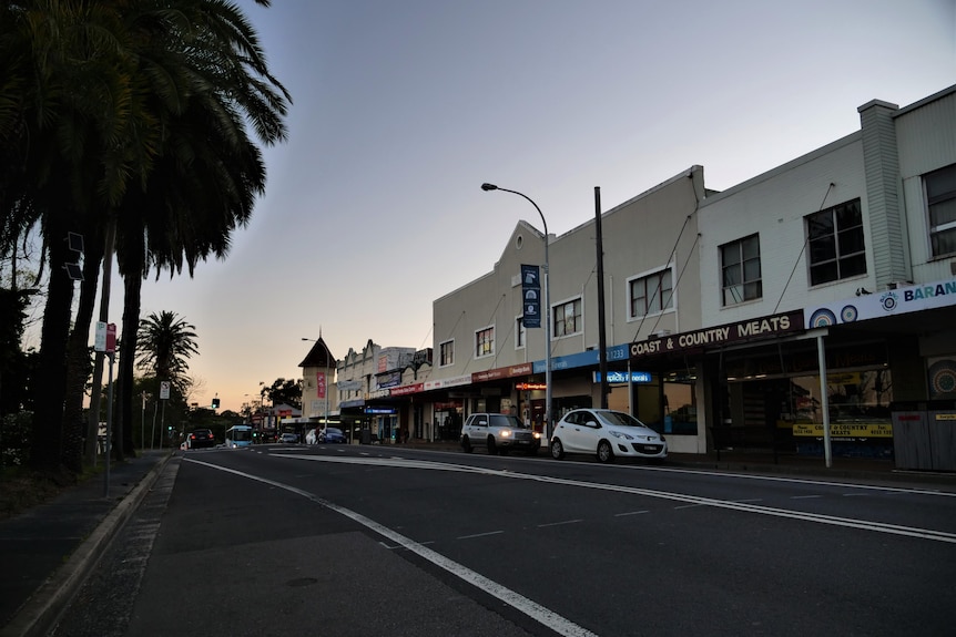 sun setting over street at Wyong