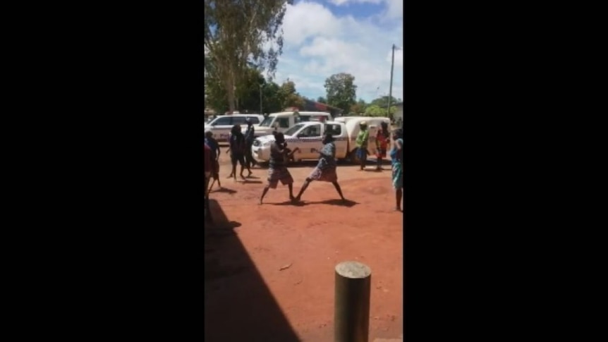 (Warning: Confronting images) Footage of Aurukun women fighting in the street