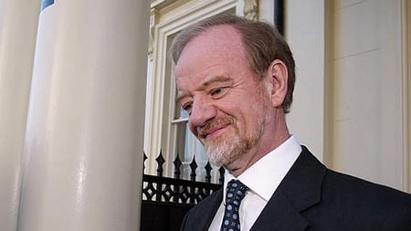 Former British foreign secretary Robin Cook (File photo)