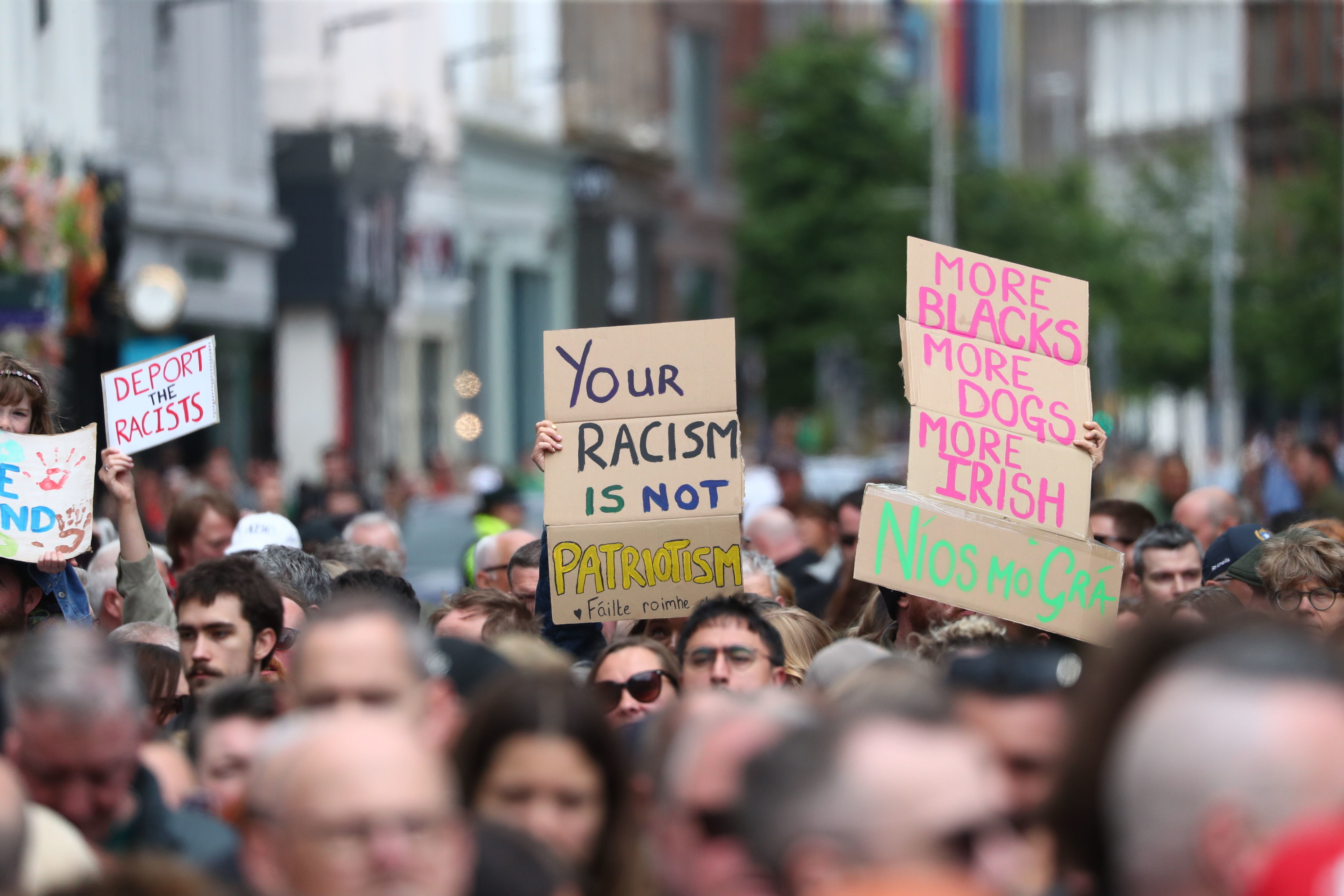 Thousands rally in Belfast to condemn anti-immigrant rioting