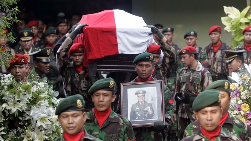 Indonesia's current President Susilo Bambang Yudhoyono led the funeral proceedings.