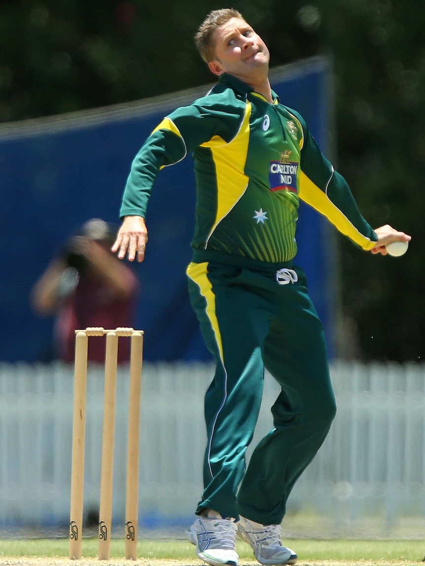 Michael Clarke bowls against Bangladesh