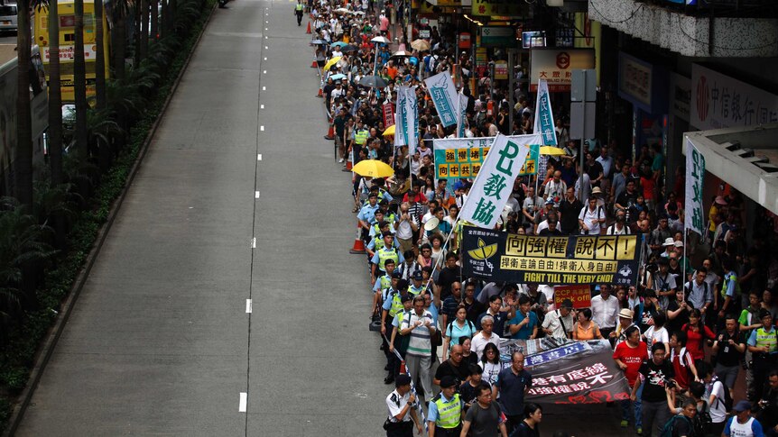 People march in support of Lam Wing-kee