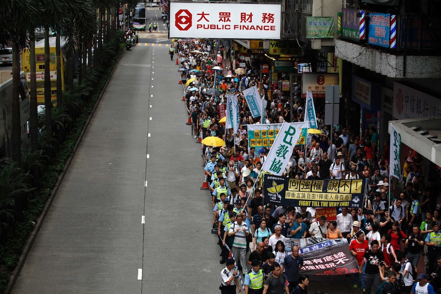 People march in support of Lam Wing-kee