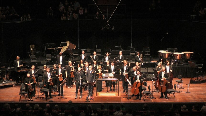 Clarinettist Ashley Smith and Conductor Otto Tausk with the West Australian Symphony Orchestra. Image - Gavin Fernie.