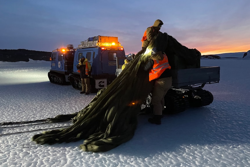 Critical supplies delivered to Mawson station on Antarctica thanks to an airdrop by the Australian Defence Force.