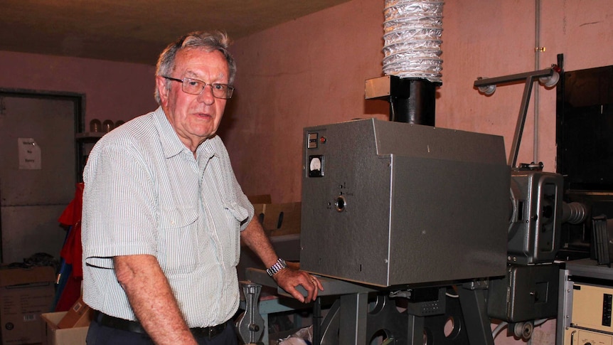 Collin McCarthy was a projectionist at the Nyngan Palais theatre during the 1970s.