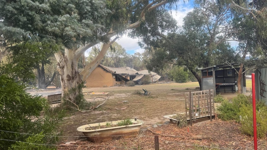 Photos of bush fire damaged home