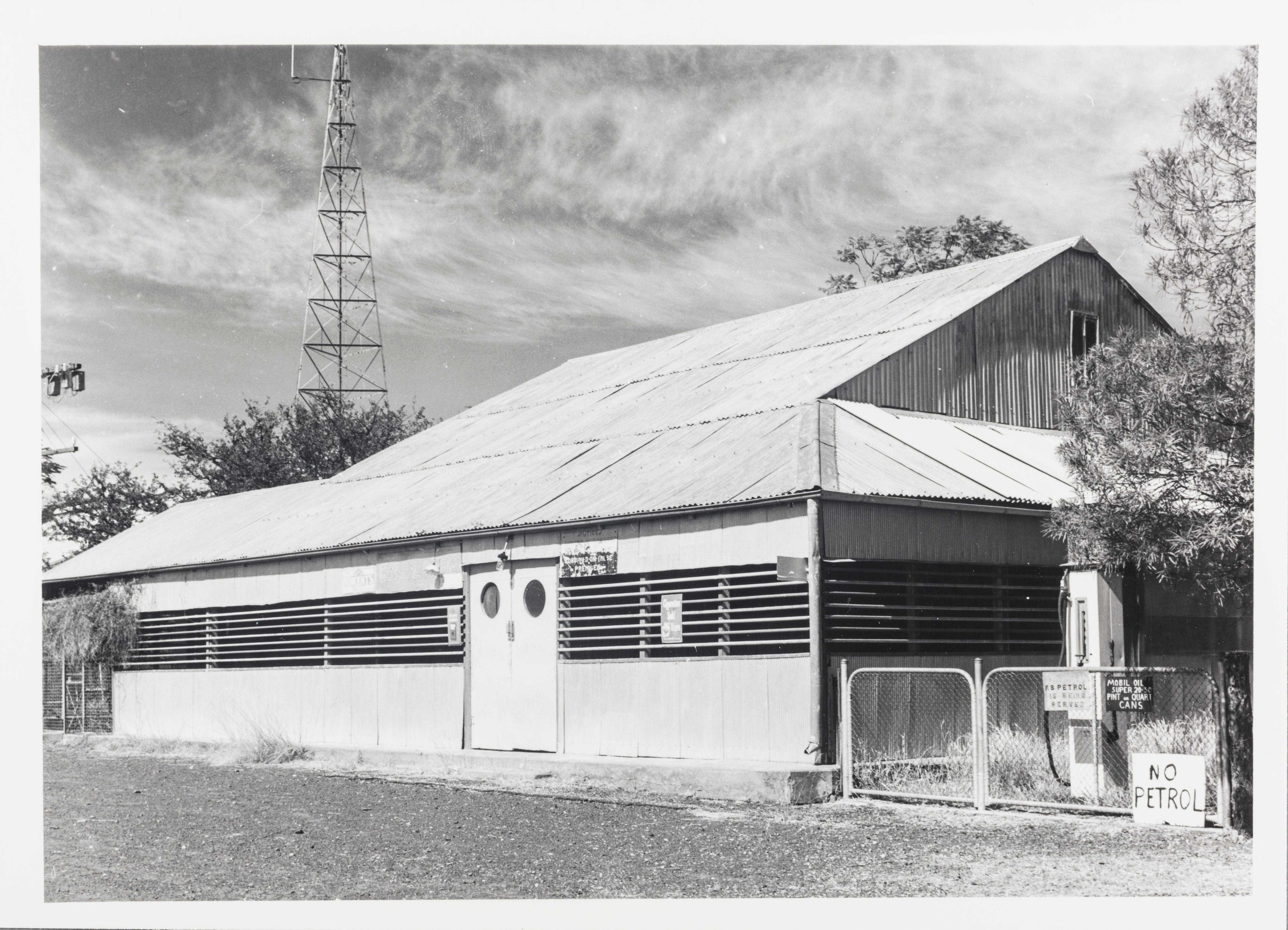 Newcastle Waters in 1978 after the town was abandoned. (Supplied: Library and Archives NT)