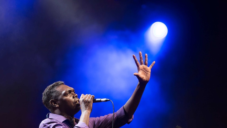 Rrawun Maymuru performs at the 2012 National Indigenous Music Awards in Darwin.
