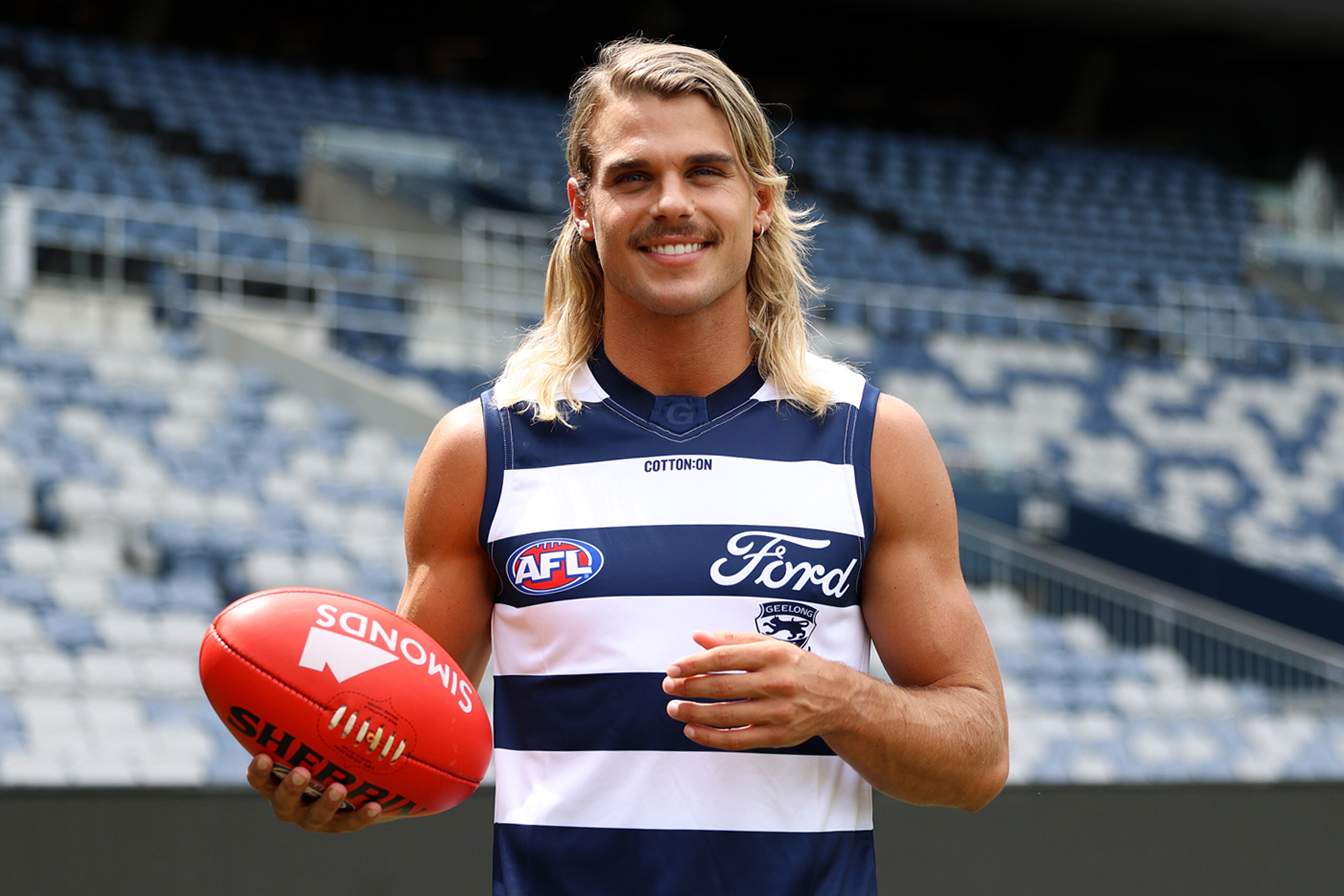 AFL Sunday - my highlight was one man and that headband episode artwork