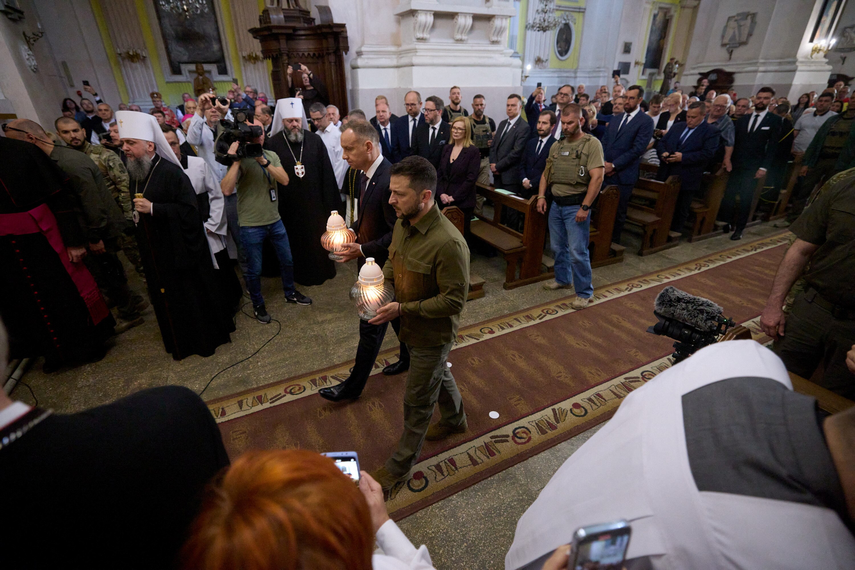 Volodymyr Zelenskyy Marks Contentious World War II Anniversary With ...