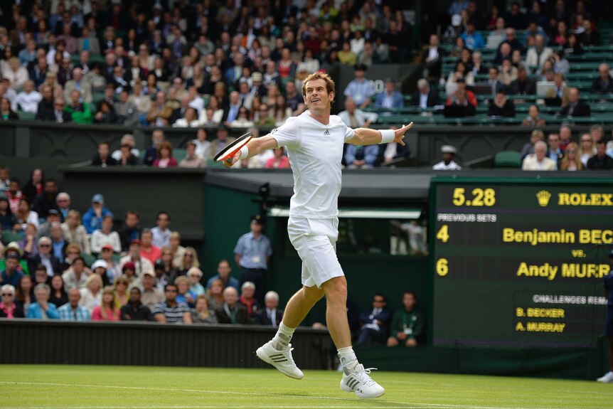 Murray cruises in first round