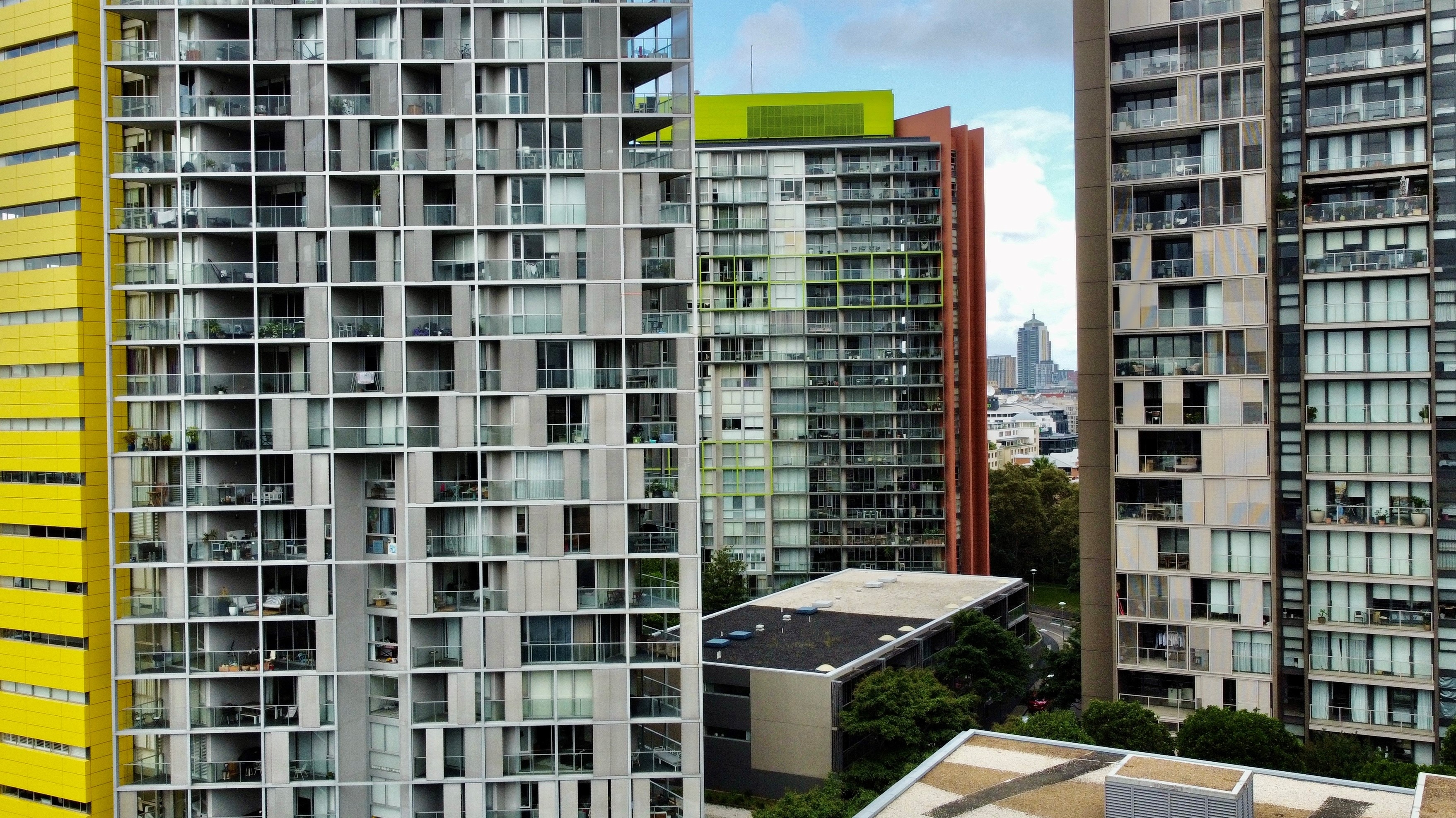 Downsizing is a housing solution but homeowners finding barriers