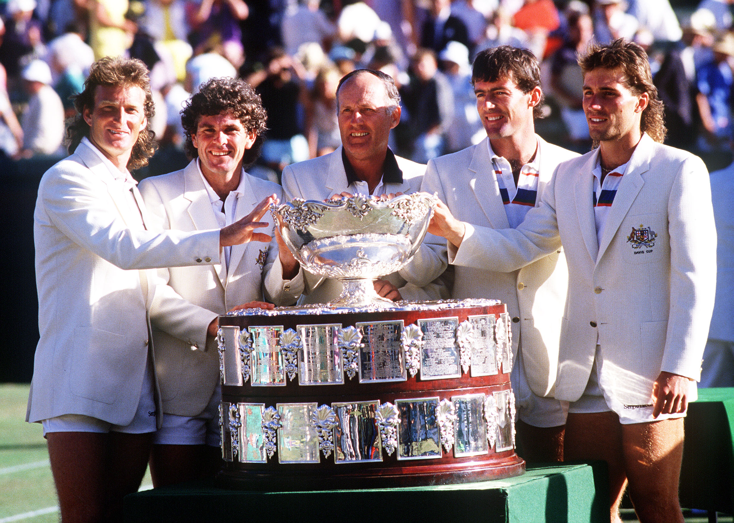 Neale Fraser (centre) with Australian team Peter McNamara, Paul McNamee, John Fitzgerald and 1986 Davis Cup winner Pat Cash.