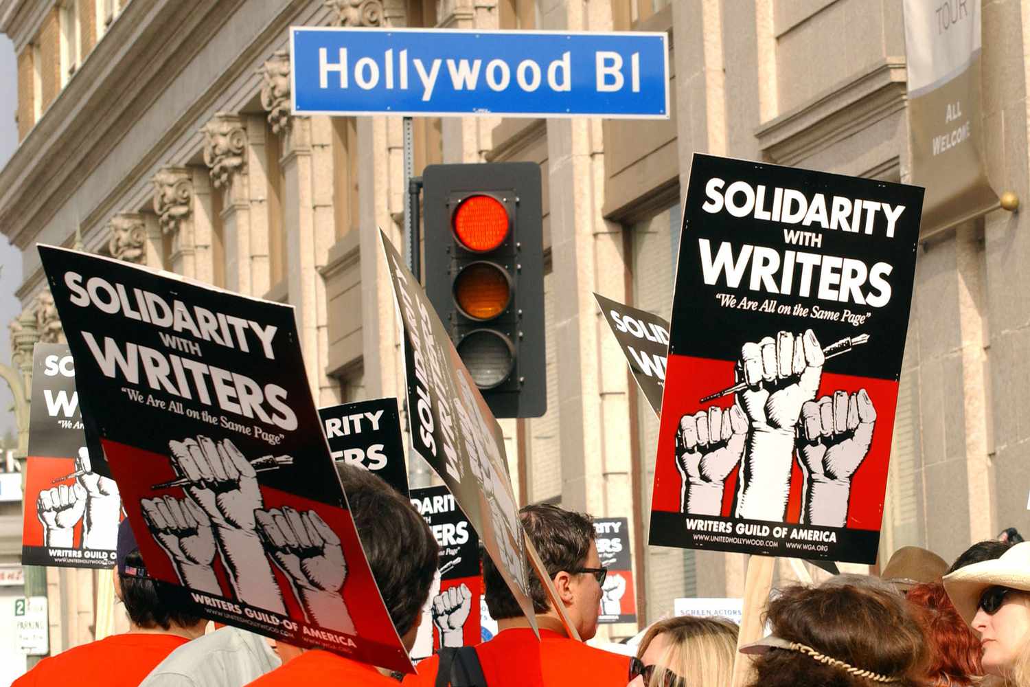 US Writers' strike bites in Australia - ABC listen