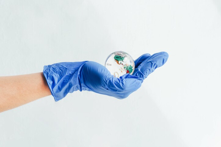 Report on Omicron reinfection rates; screen use after concussion; exercise after concussion; infant formula and cognitive development