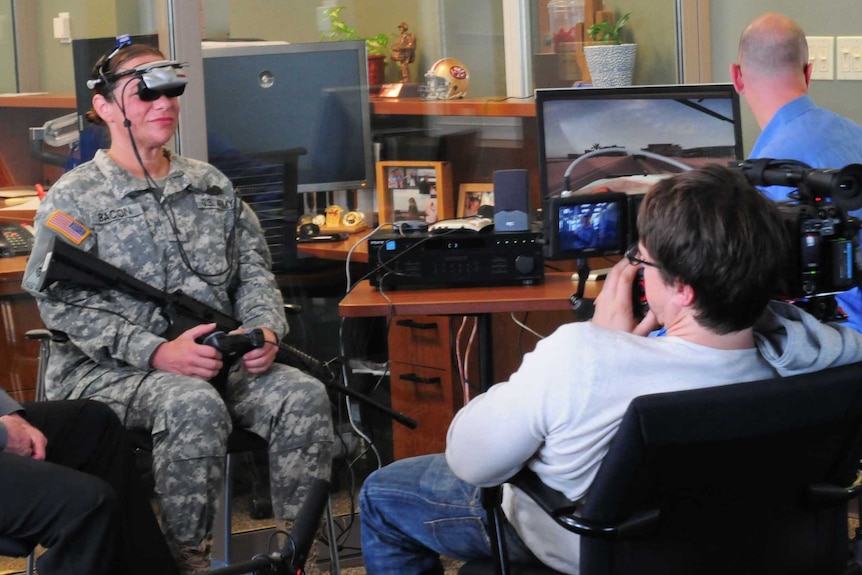 Demonstration of a virtual reality PTSD therapy session - US Army