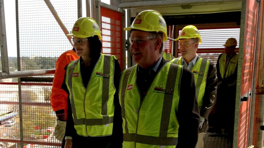 Colin Barnett inspects Perth Children's Hospital progress 30/09/2013
