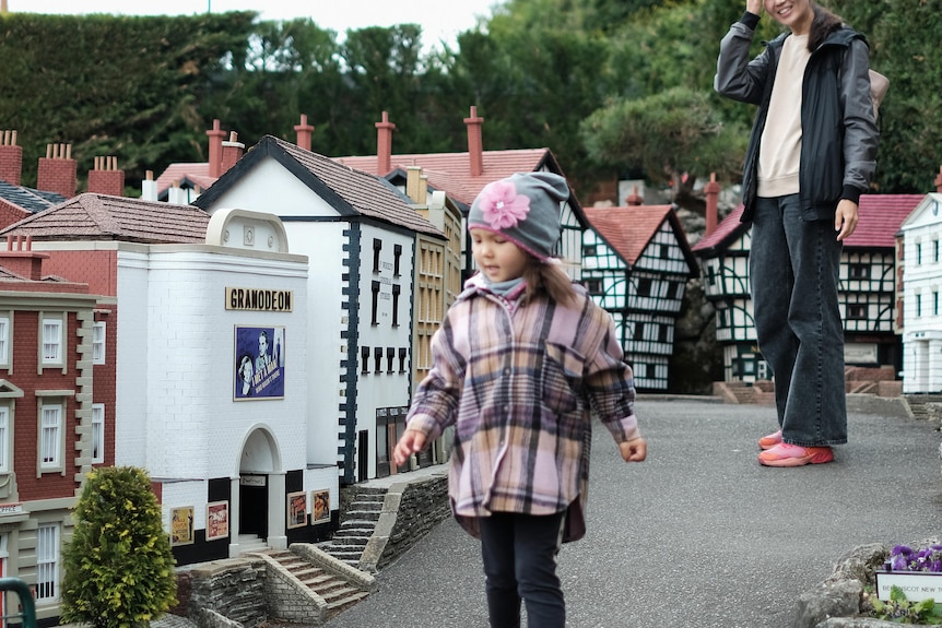 Togzhan and her daughter Lia visit Bekonscot Model Village & Railway