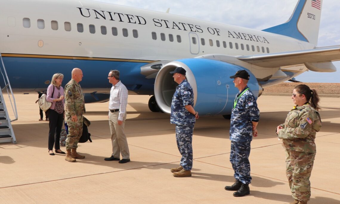 US Consul General David Gainer arrives in Exmouth, WA and is greeted on the tarmac.