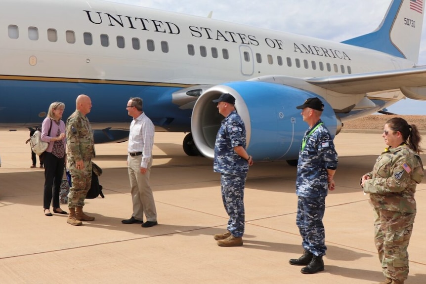 US Consul General David Gainer arrives in Exmouth, WA and is greeted on the tarmac.