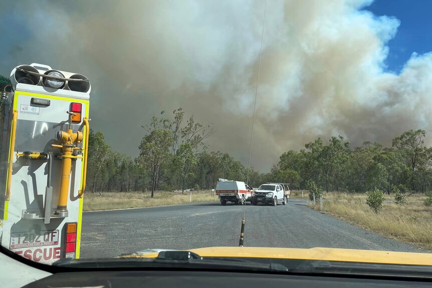 Carnarvon Gorge bushfire burns through thousands of hectares, closing  national park for further two weeks - ABC News