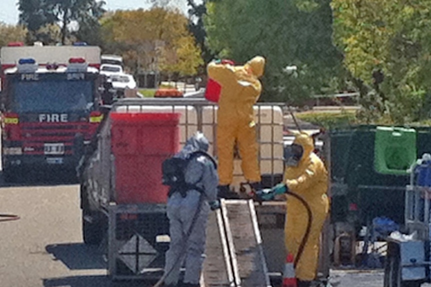 Specialist police in Perth prepare to transfer chemicals