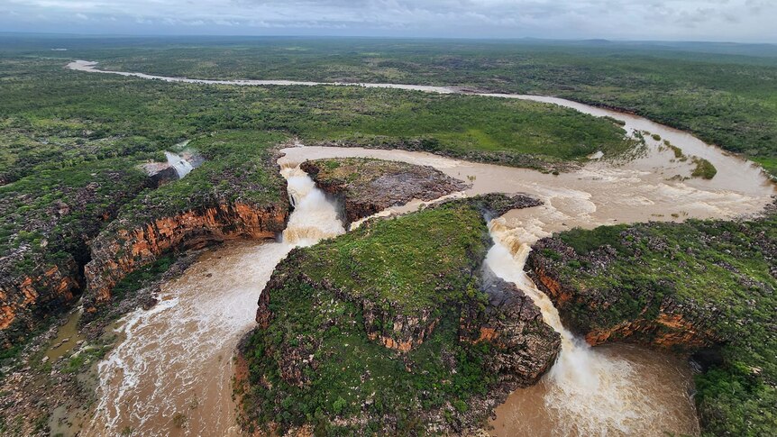 Kimberley national park closures due to flood damage leave tourism  operators high and dry - ABC News