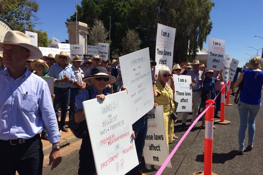 Protestors line the streets at Charleville vegetation management hearing