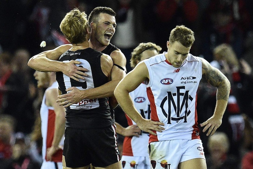 St Kilda celebrates a Dylan Roberton goal