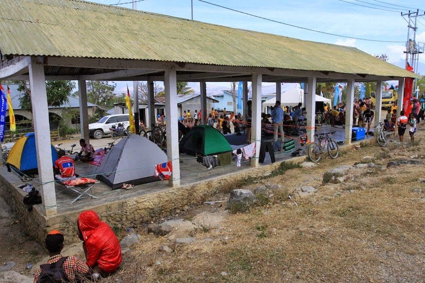 A roadside rest stop set up by by the trauma team along the route of the 2014 Tour de Timor.