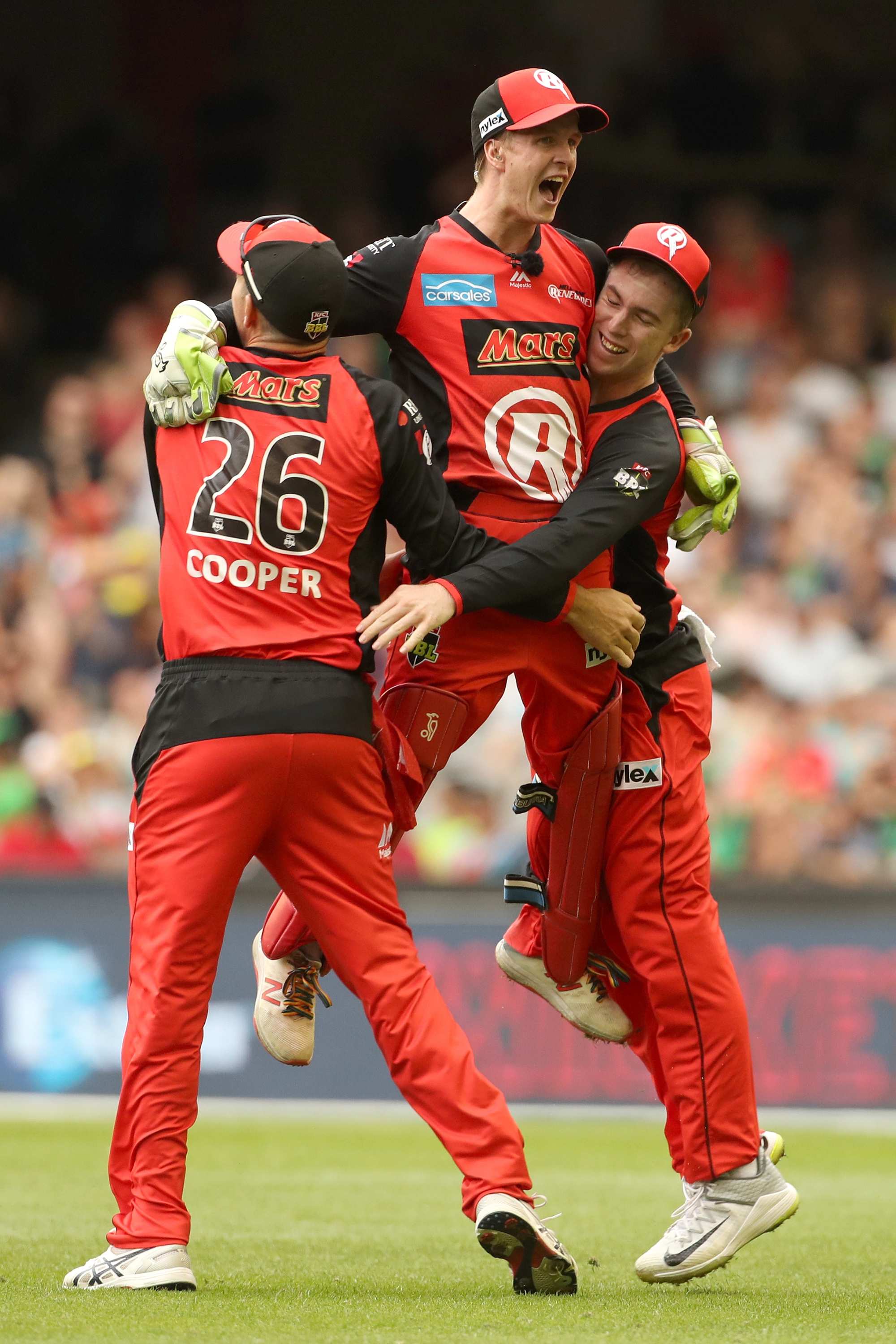 Melbourne Renegades Beat Stars In Big Bash League Final By 13 Runs At ...