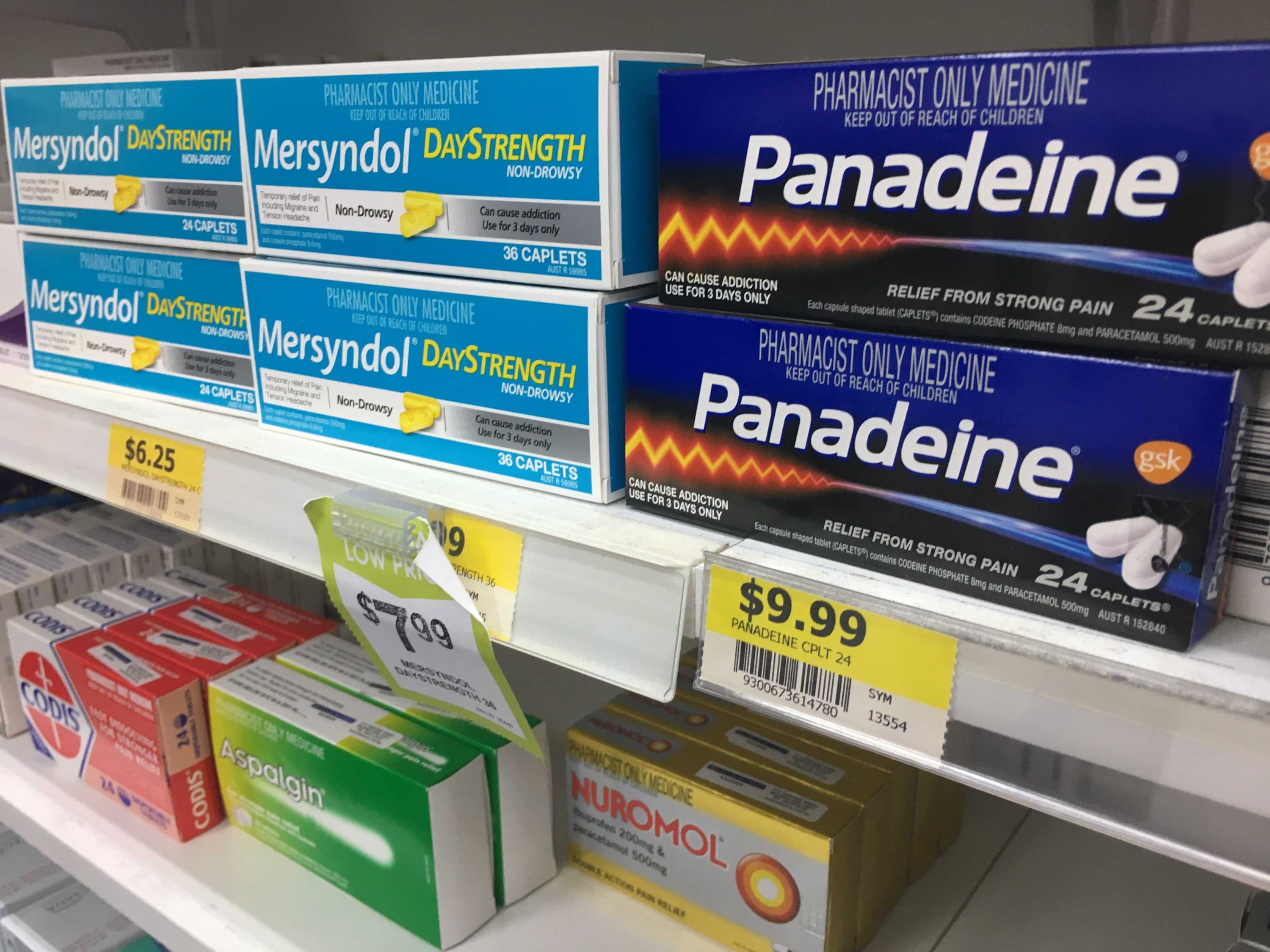 2017 年 10 月，药物摆在悉尼一家药店的货架上。