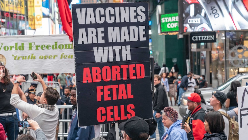 Anti-vaxxers in Times Square, New York January 2022