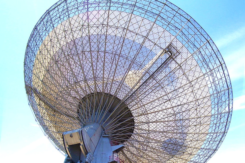 The Parkes Radio Telescope (The Dish)