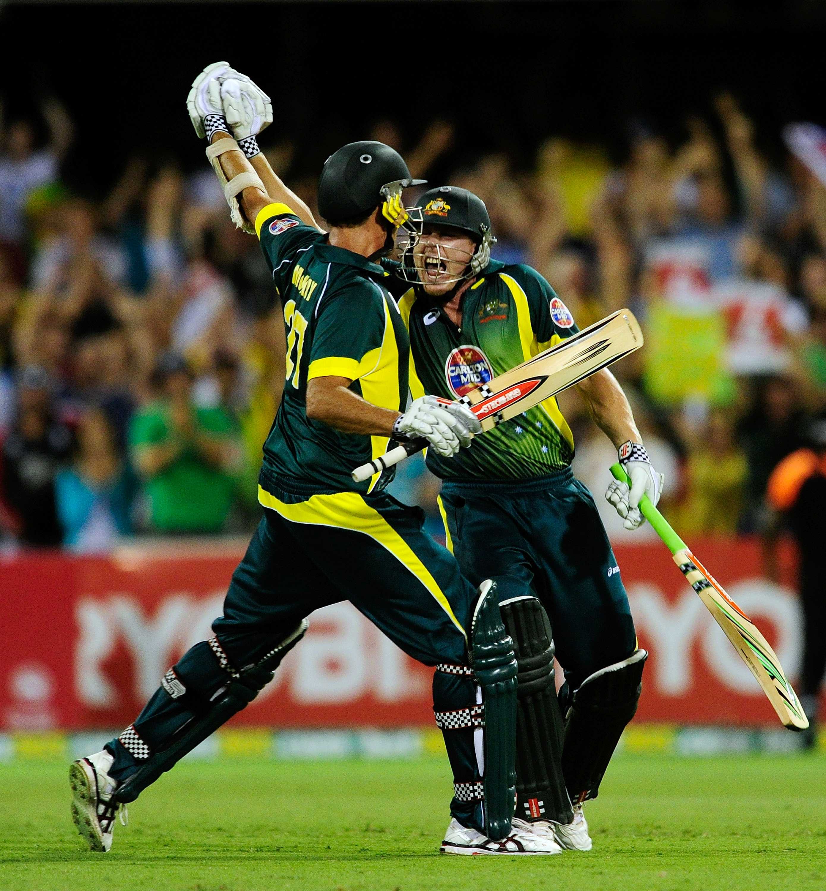 James Faulkner propels Australia to unlikely onewicket ODI win over England at the Gabba ABC News
